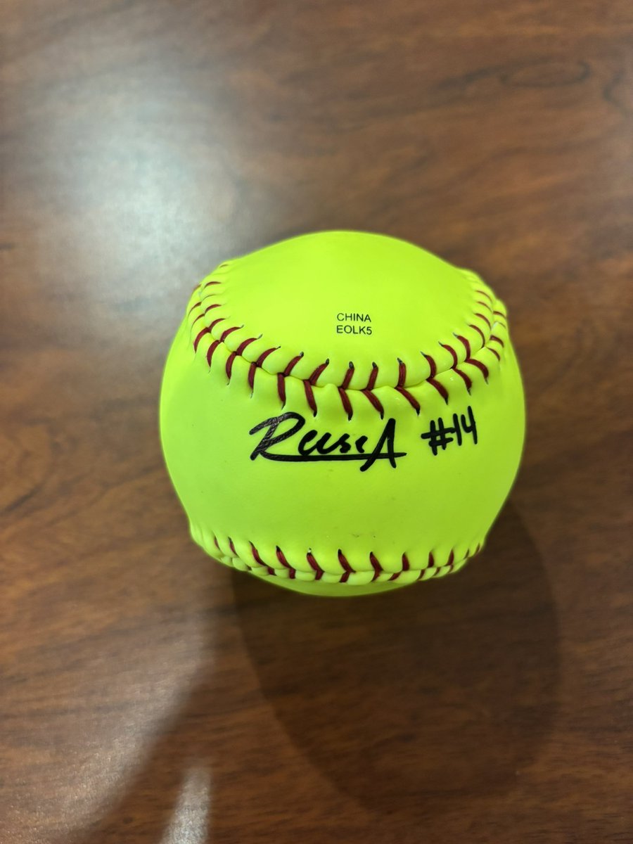 Elite Sports Memorabilia tweet media