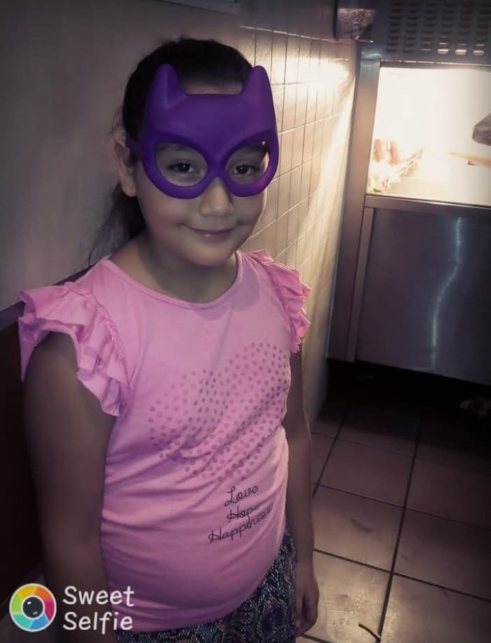 lynielhouse's tweet photo. #selfieforlyna yo era batman https://t.co/mLnqtvQQih