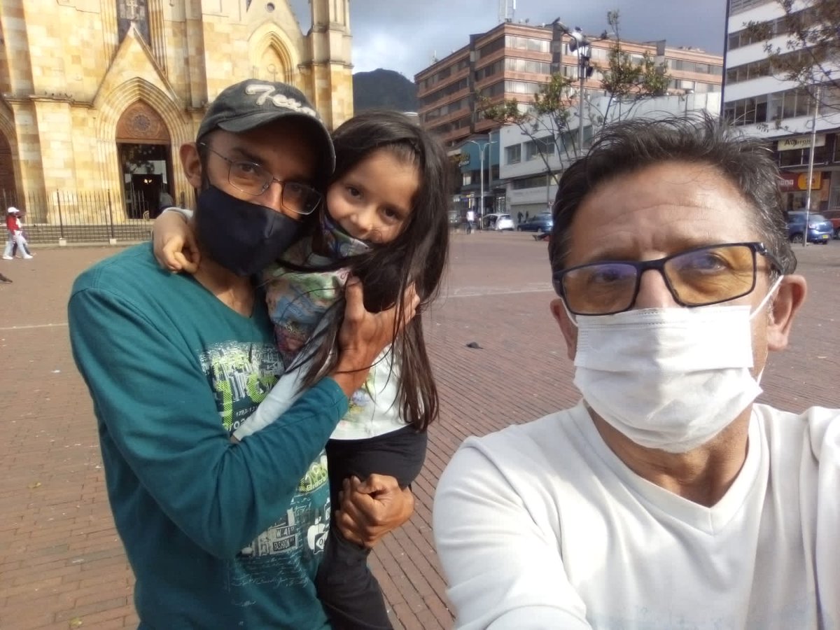 JuAnDaViD4tAs's tweet photo. Te extraño papá 🙏 😟 ☹️ 😭 https://t.co/uDUQN84FVg