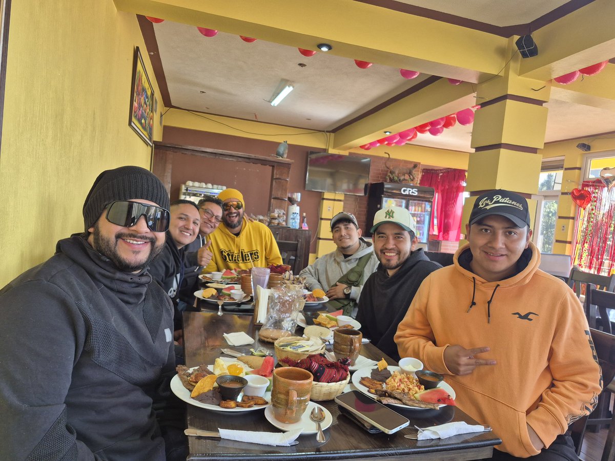 Los Patanes tweet media