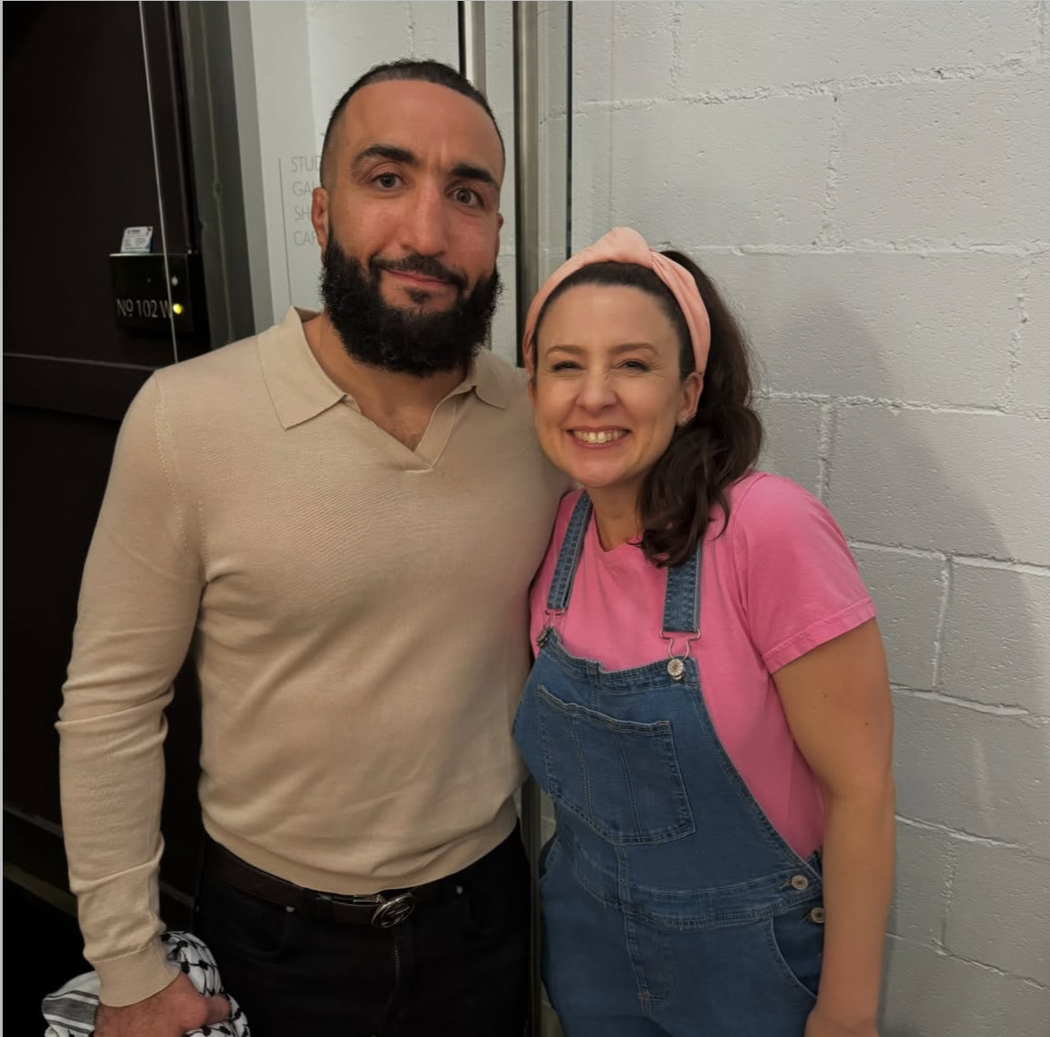 rev2hands's tweet image. I love them so much fr 🥹💕