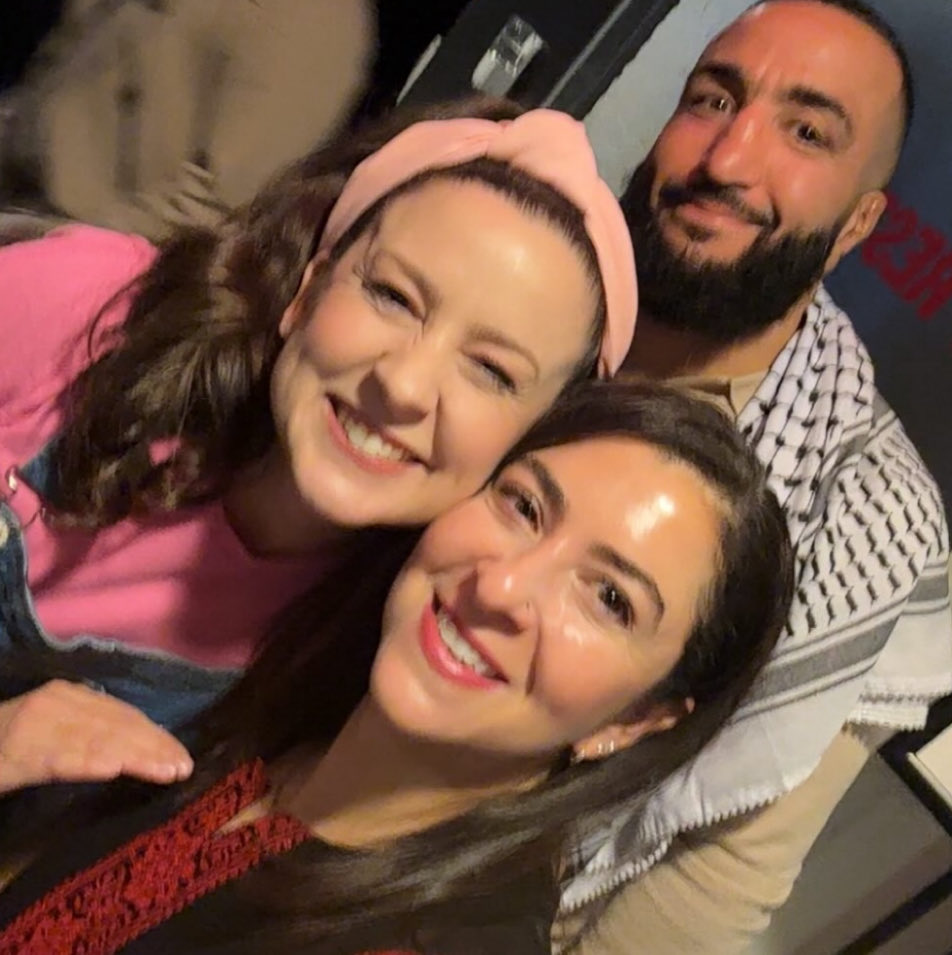 rev2hands's tweet image. I love them so much fr 🥹💕