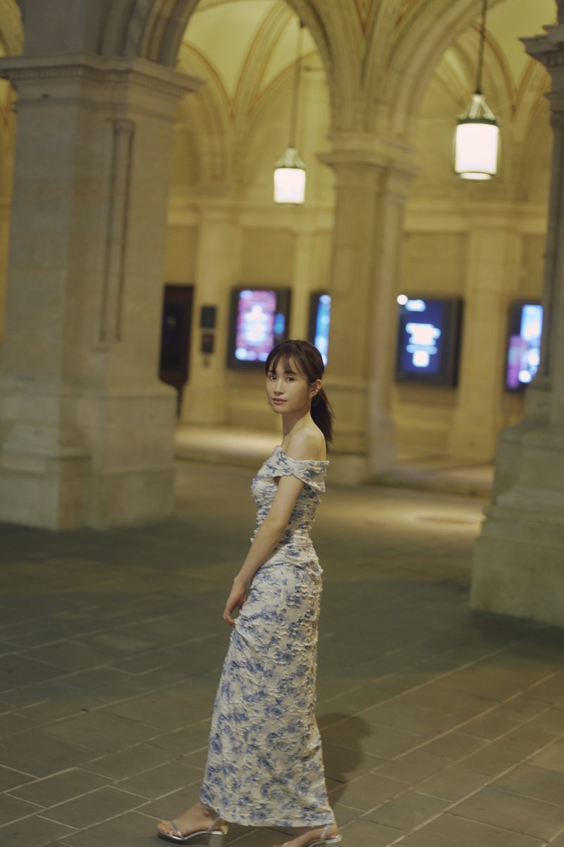 前田敦子写真集『Beste』 レビューありがとうございます🙇 ＼ レビュー