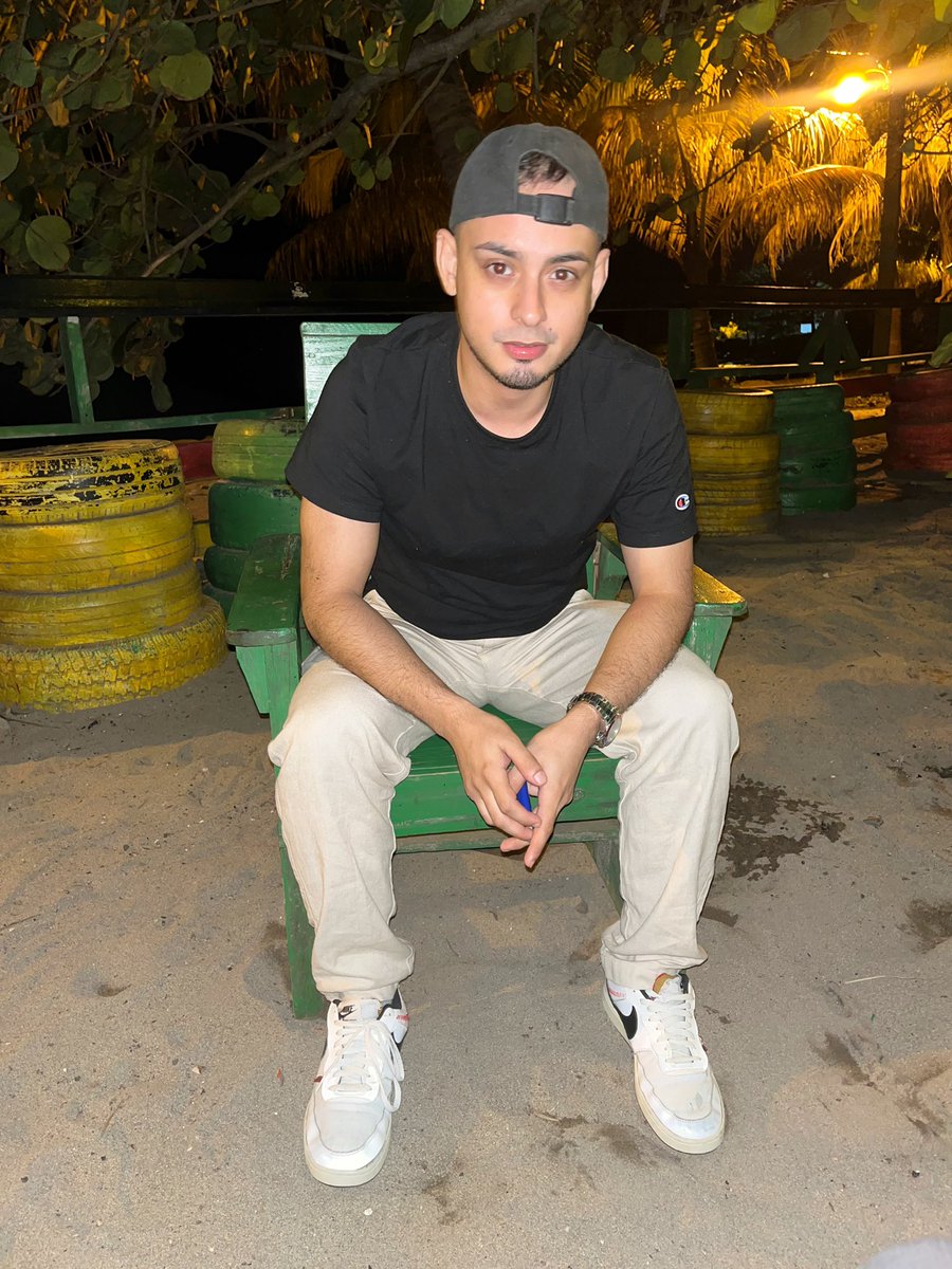 Juan tweet media