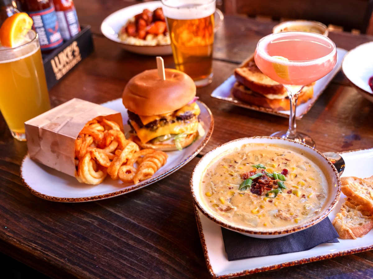 Luke's 32 Bridge tweet media