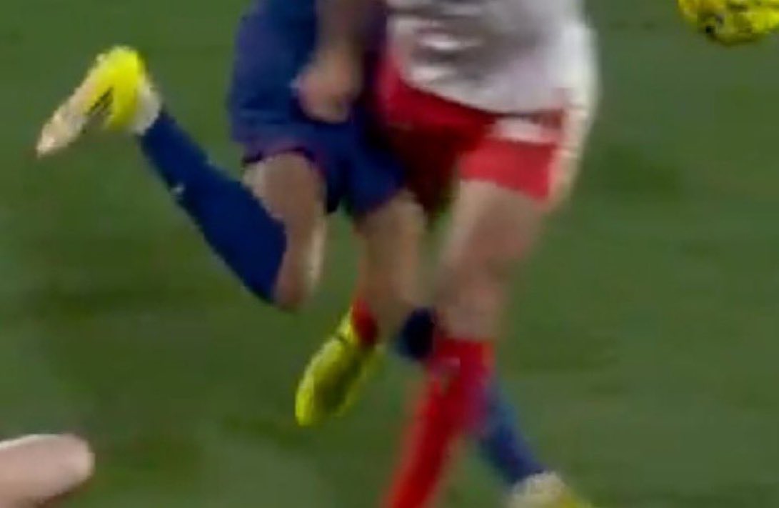 J’espère par pitié que Yamal n’ait rien, parce que l’image me fait vraiment peur…