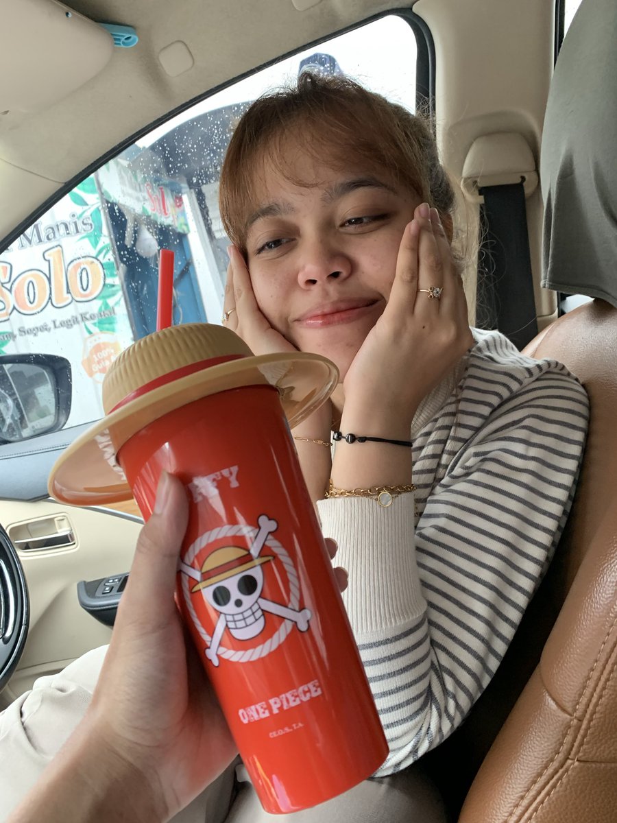 ejapnu's tweet photo. Riwayat numpang dan menjelejahi jabodetabek bersama my cewek gue. 💕 https://t.co/9oBpBFRNAl