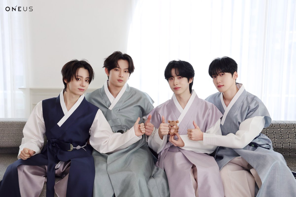 [#ONEUS_MAGAZINE] 

EP.99 우리 달님들 행복한 
설 연휴 보내세요 🙇💌

✔️ ONEUS 공식 홈페이지 
🔗 oneus.com/contents/6993b…

#원어스 #ONEUS 
#원어스두잇 #투문 #설날