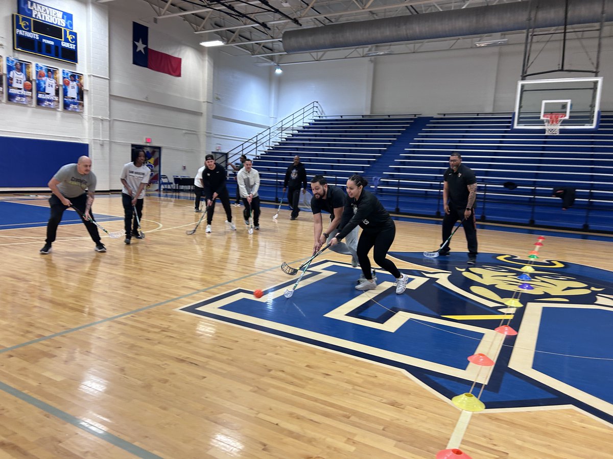 GISD_PE's tweet photo. Great PE PD morning!
Got through our action items, collaborated on what’s coming up, and closed it out with some hockey/stick handling led by Coach Zboch from @Herfurth_Bronco. A strong start to the day. 🏑 @GISD_PD https://t.co/20PggOLikp