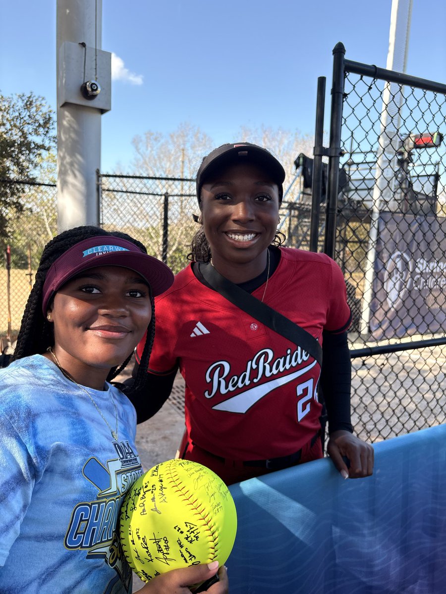 Lauryn Crawford tweet media