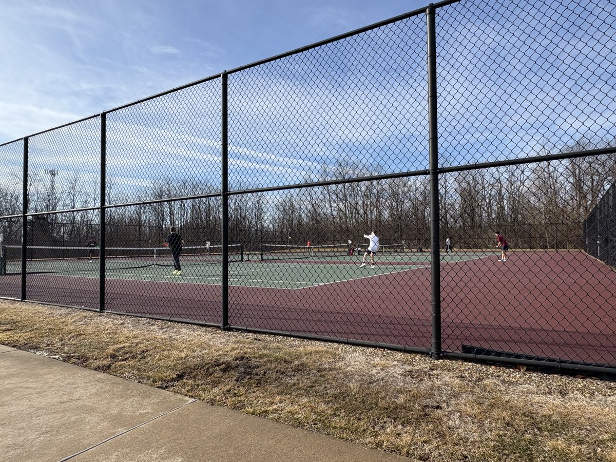 Dunlaptennis's tweet photo. Had about 30 guys make it out for our President’s Day Playoff!  Great matches all day.  Can’t wait to see where the season takes this team

#LetsGo
#BuildThisTeam 

@DunlapAthletics https://t.co/KLbbG4CJy5