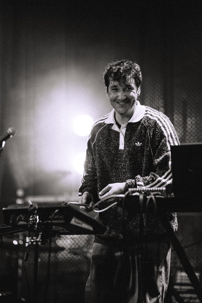 louisfutonbeats's tweet photo. Long thread 🧵👇🏻

The music industry can be very confusing, isolating and challenging to navigate. It often feels like you’re playing the lottery, yelling into an empty void in hopes of going viral and catching a big break. https://t.co/jka3bK0wFR