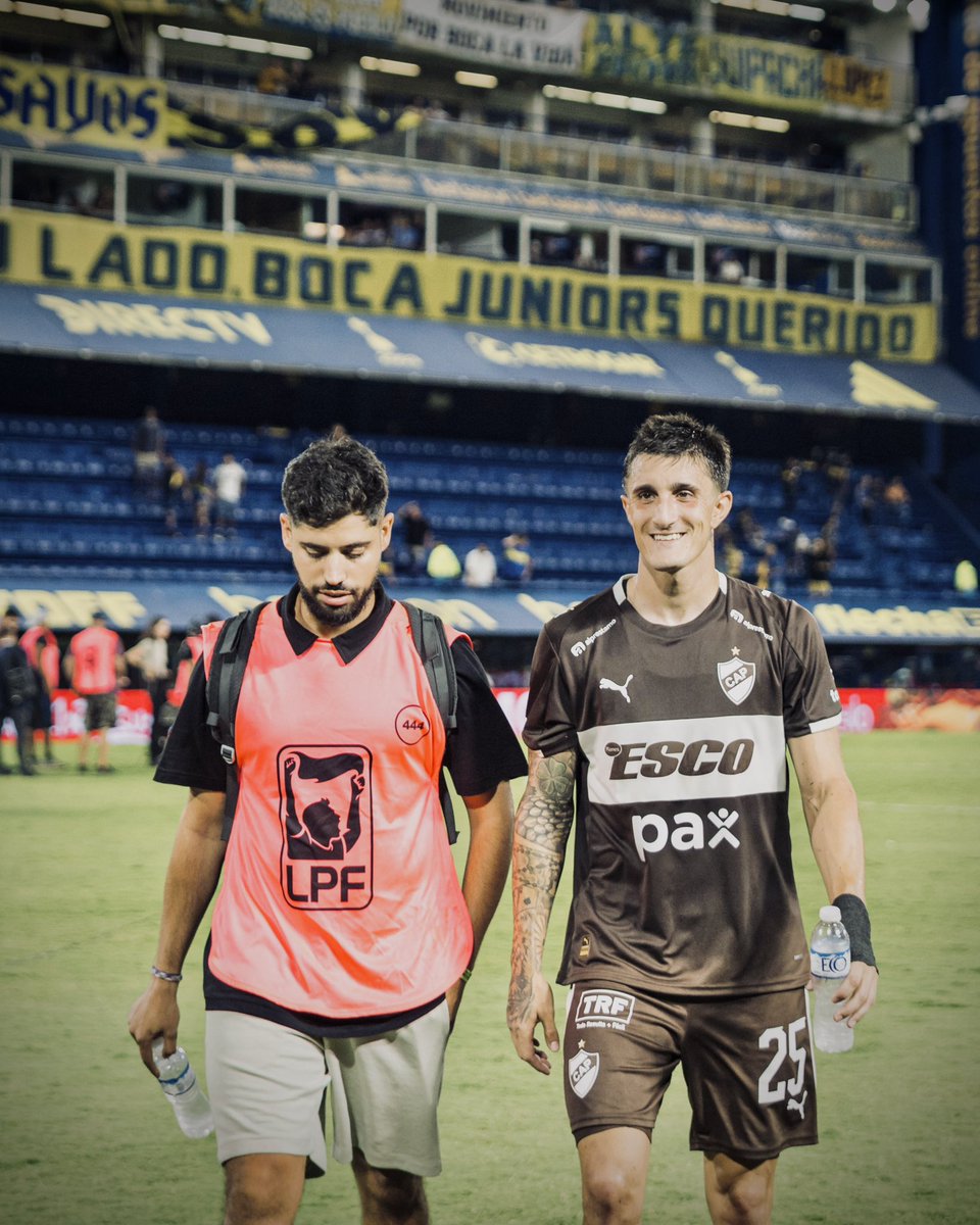 En en todos lados, donde sea; Siempre para adelante 🤎