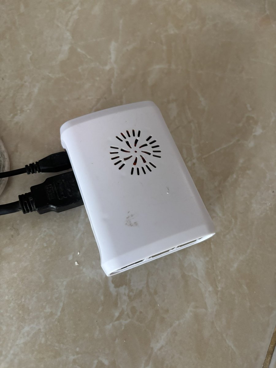 ngurajeka's tweet photo. Setup kere hore, ada raspi gak kepake jadi dipasang dietpi + picoclaw + ai dr sumopod (free model). 
Kebanyakan bertaut sama node modules jadi lupa betapa menyenangkannya oprek oprek seperti ini. Jadi teringat jaman jaman masih pakai slackware yg tiap hari kerjaannya compile. https://t.co/FmbsntLMlj