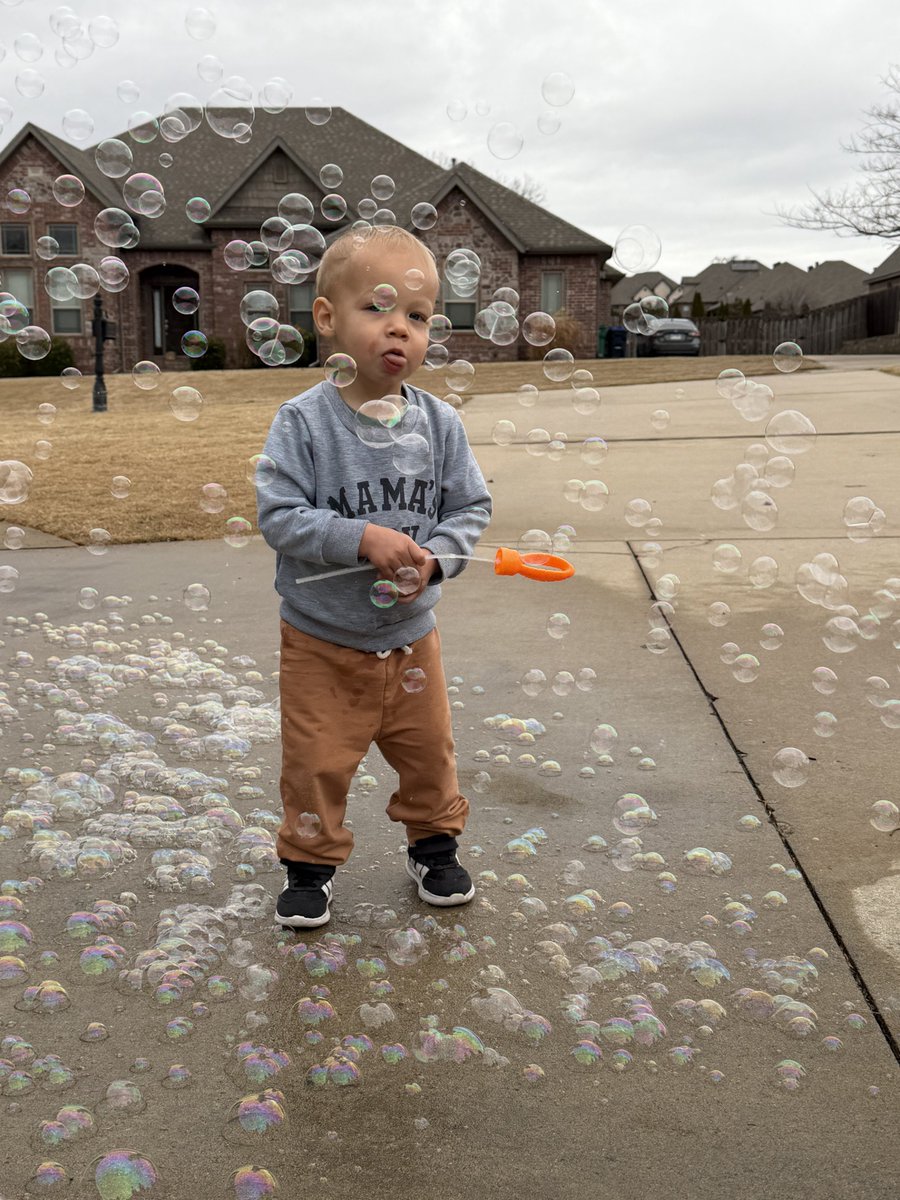 cdgrunow's tweet image. Sometimes life needs to slow down! Spending time the last few days in Arkansas with my brother, sister in-law, and their two kids has reminded me of this. From our crazy shenanigans together to making Pops pizza it was decided that we needed to be webbed up from Spider-Man’s webs