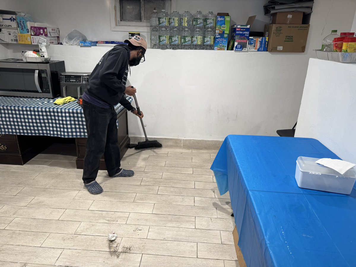 MkaBronx's tweet photo. Bronx Mosque is getting ready for Ramadan 2026. Jazakallah to all volunteers that helped clean the basement for iftar everyday. May Allah give all of us blessings. Ameen. https://t.co/sDEZdy5kvb