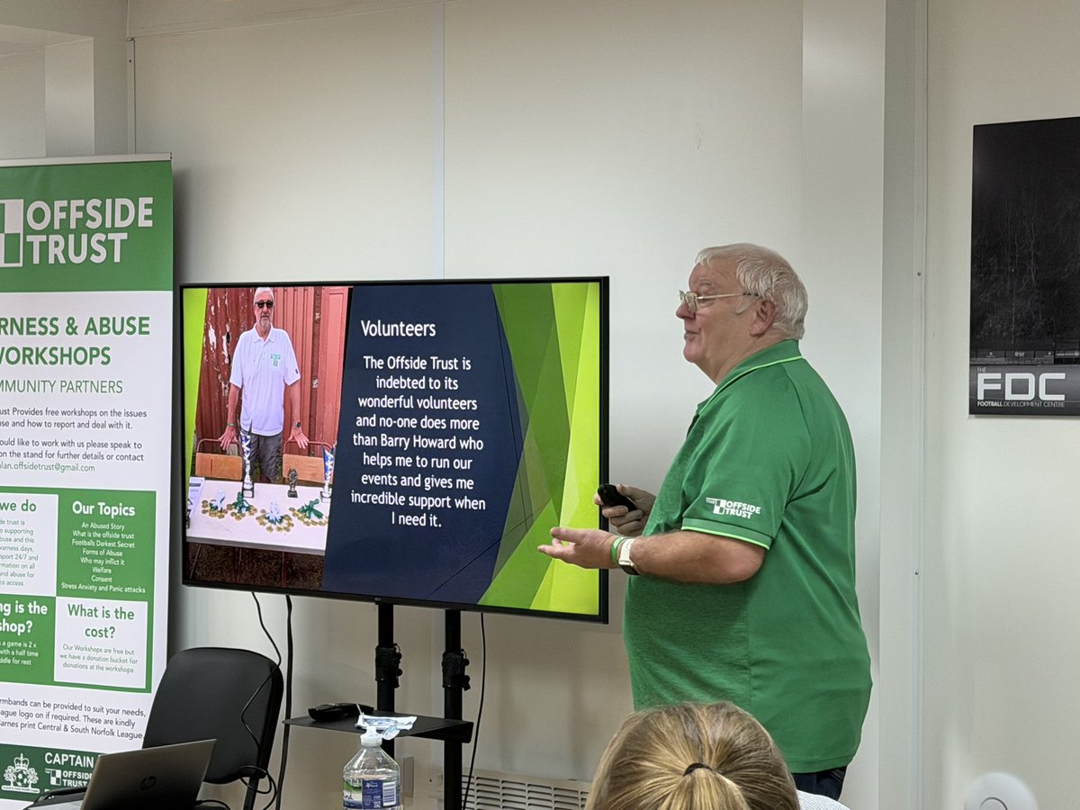 cas_coach_'s tweet image. Amazing workshop for @NWGFL thanks for allowing us to share our amazing work thanks to the representative of the clubs for attending @arber_boy @OffsideTrust @dalygroup @theFDCNorfolk 
#notoabuse #safeguarding #childwelfare