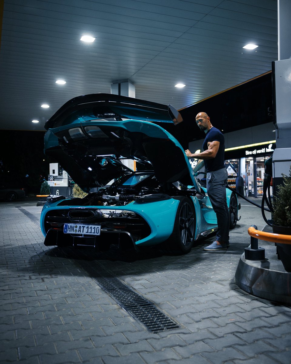 LUX Cars tweet media