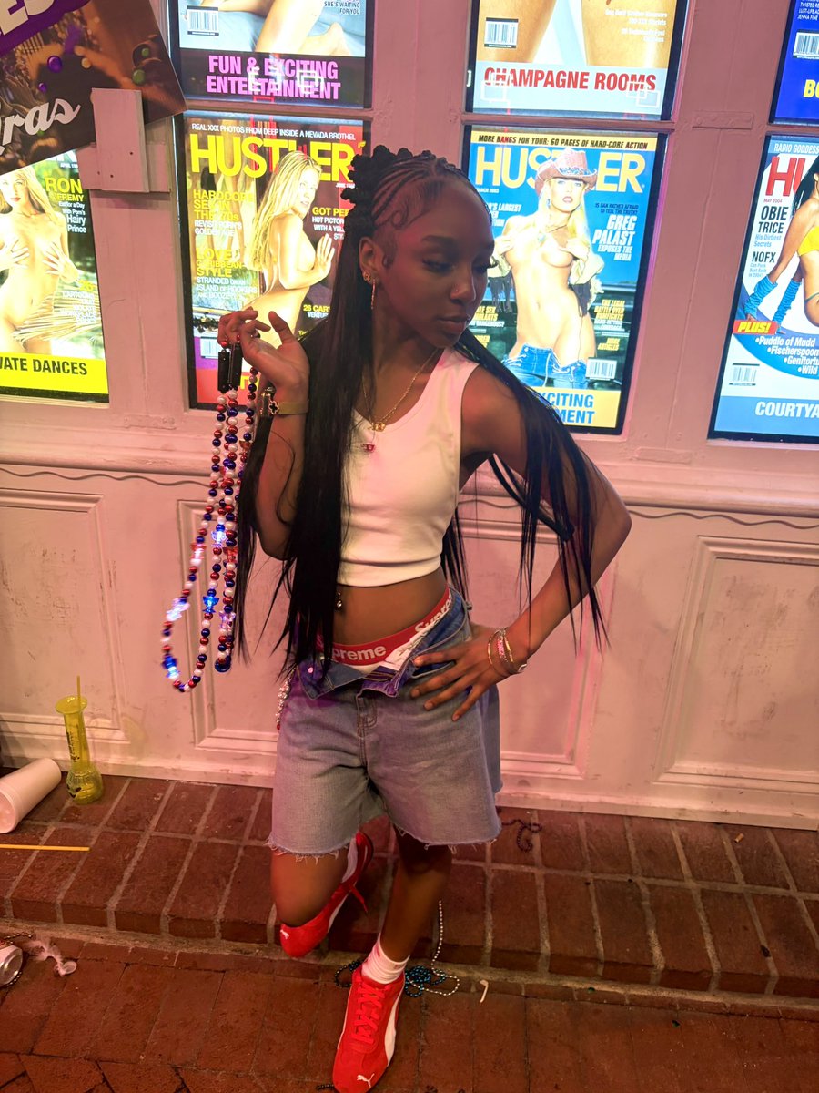 thamfgirlyfacee's tweet photo. #flyshitonly❤️ https://t.co/0ELHNIYSKx