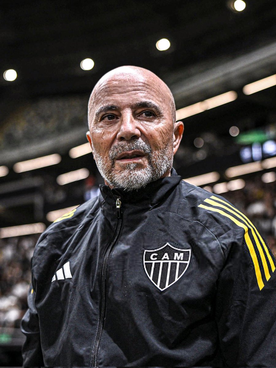 ‼️🇦🇷 Jorge Sampaoli acumula ¡21.300.000 DÓLARES! en INDEMNIZACIONES en los últimos 10 AÑOS de carrera como DT, sin contar el último despido en Atlético Mineiro.

Desde AFA debieron pagarle USD 1.5M al echarlo post Mundial de Rusia 2018, tras un año de trabajo. 💰