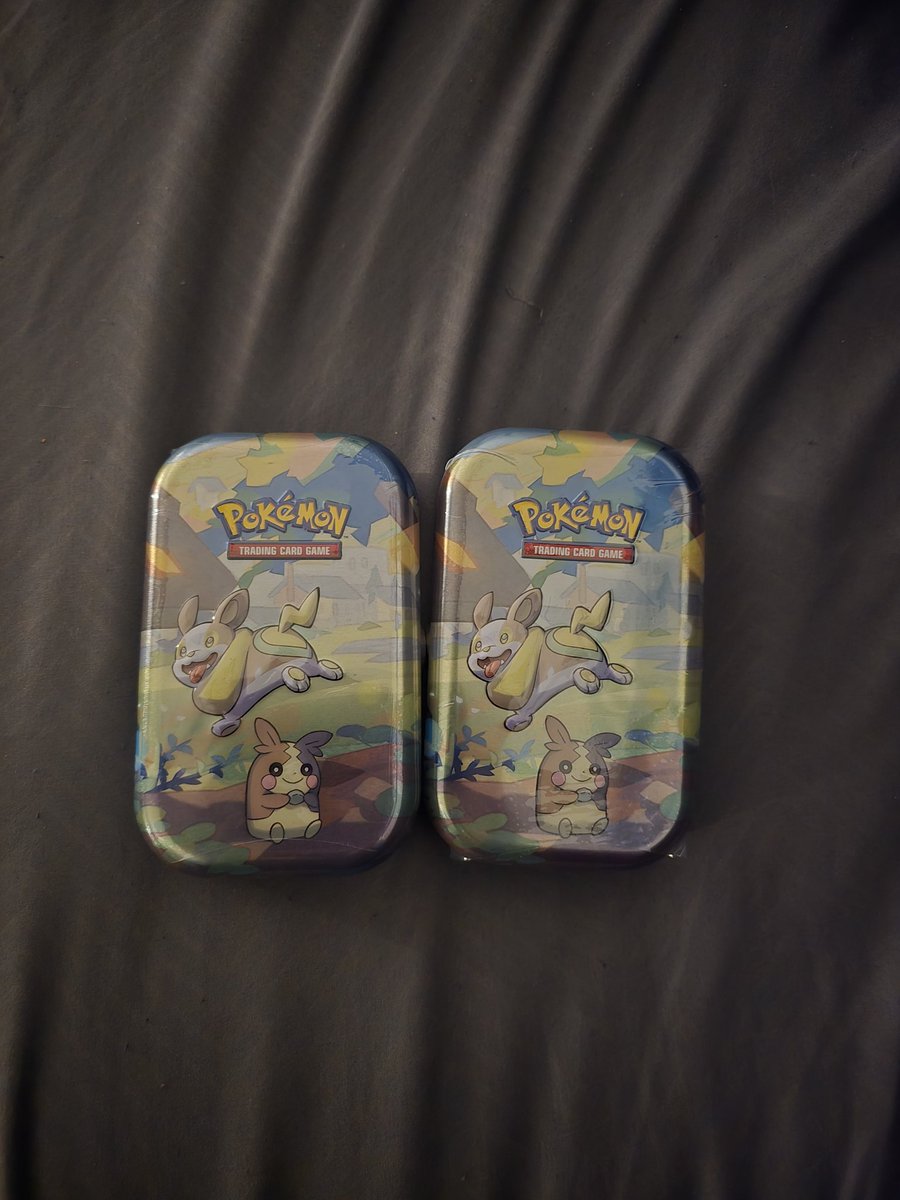 SkellyRips's tweet photo. Found some gold. Who wants to know what's in these? ☠️

#Pokemon 
#PokemonTCG 
#PokemonRP 
#Pokémon https://t.co/UcbzyNRcZS