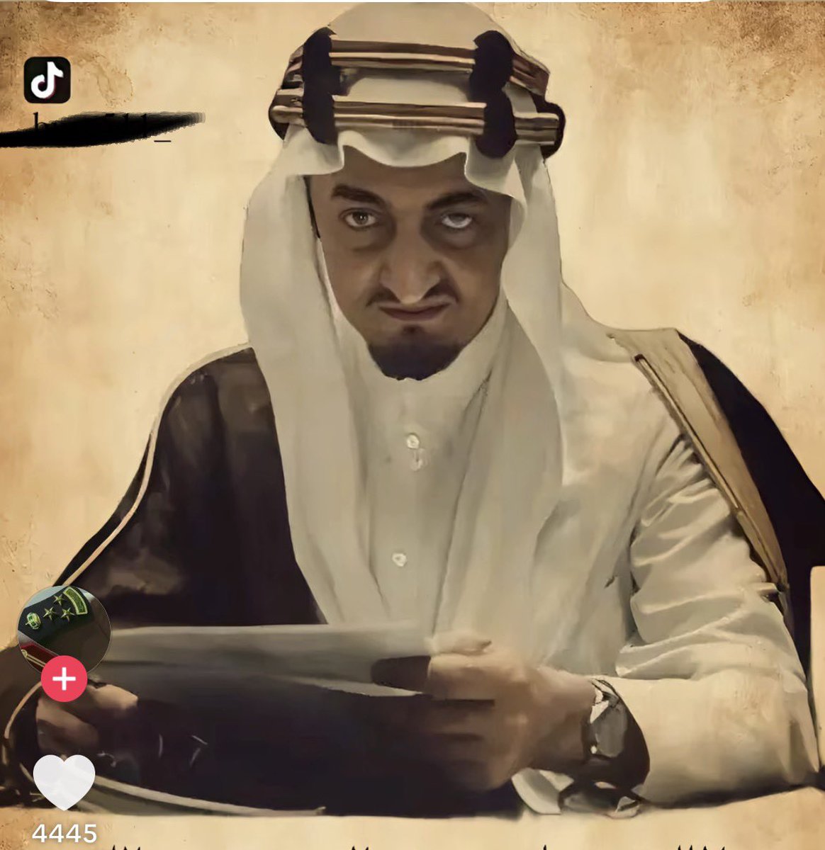 انتبهوا من الحسابات ..
وانتبهوا من يدخلونكم في امور اخرى ..
ترا كل شخص ماهو سوي ولا فصلة قوي ..
بياع دمه وبياع امانه 

لاتثقون في احد مهما كان 

والله يرحم الملك فيصل ويعز الملك سلمان