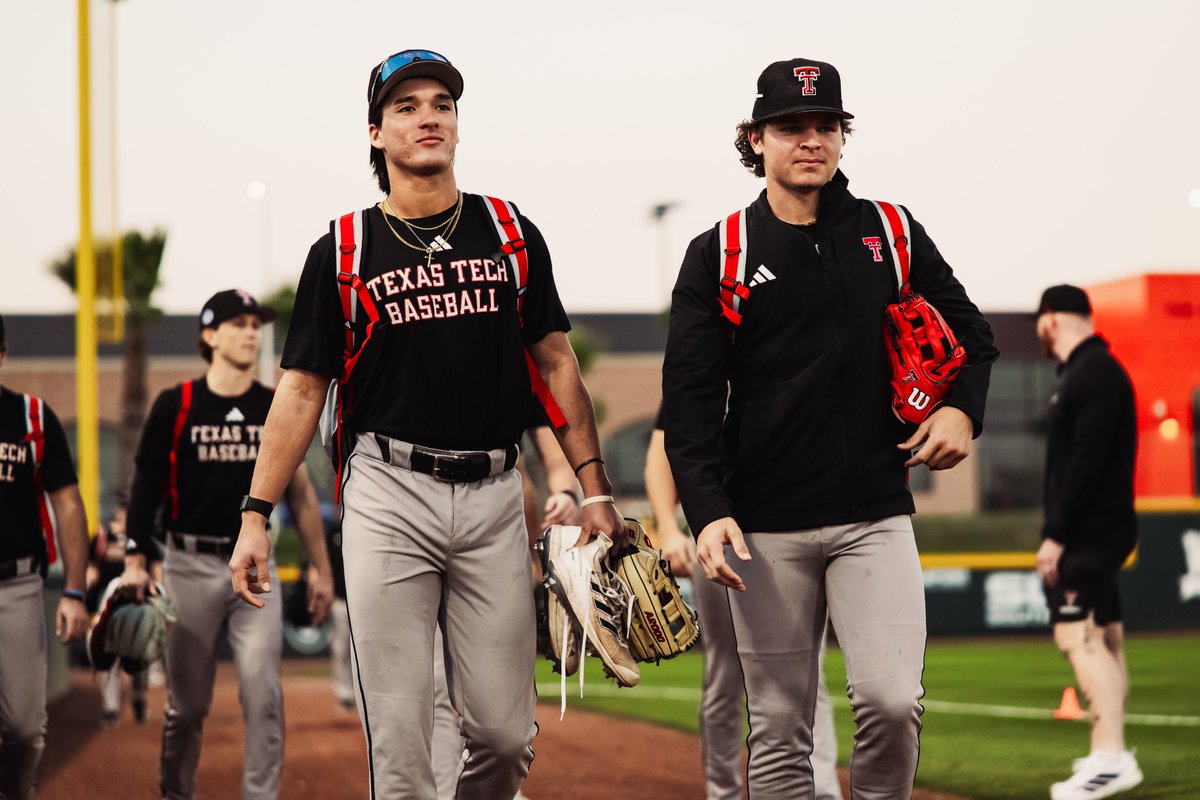 TTU_Baseball's tweet photo. Late night in the Valley https://t.co/KvQba69xyo