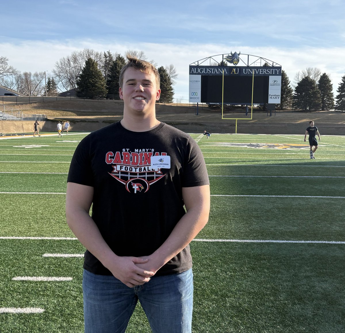 Alexander Lindeman ‘27 OL/DL tweet media