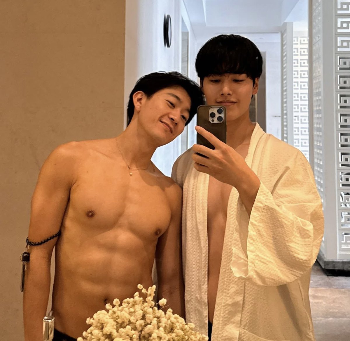 mpxxan's tweet photo. vlog dayyyyy 😍😍 https://t.co/Kyit2OY0iY