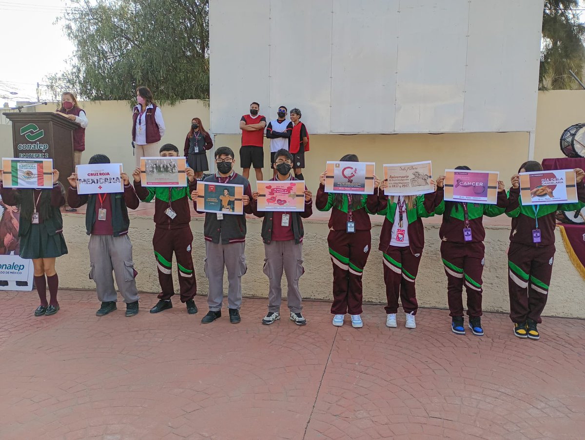 ConalepEca2's tweet photo. Realizamos la primer ceremonia  del ciclo, donde dimos la bienvenida a nuestros estudiantes, presentamos los instrumentos de la banda de guerra , y agradecemos a la Mtra. Delfina Gómez Álvarez y  la Dra. Rocío  Serrano por su valioso apoyo y compromiso con nuestra comunidad. https://t.co/P6O5Jiy09R