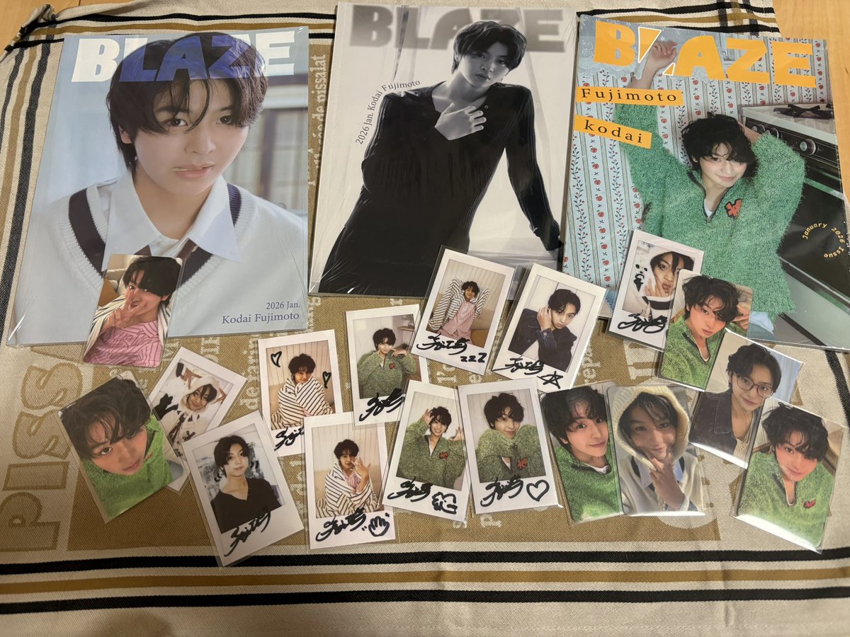 我が家にも届いた！！ トレカどれも可愛すぎて声出た #BLAZE #藤本洸大