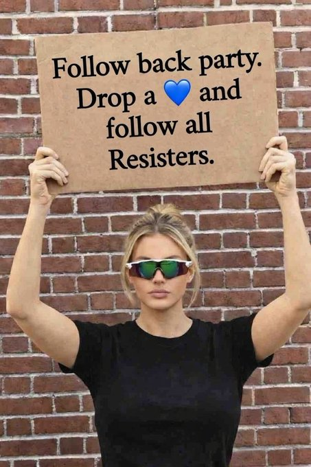 dsshake's tweet image. 💙 #Resist #BlueCrew #FvckTrump  🚫🥰💙💛