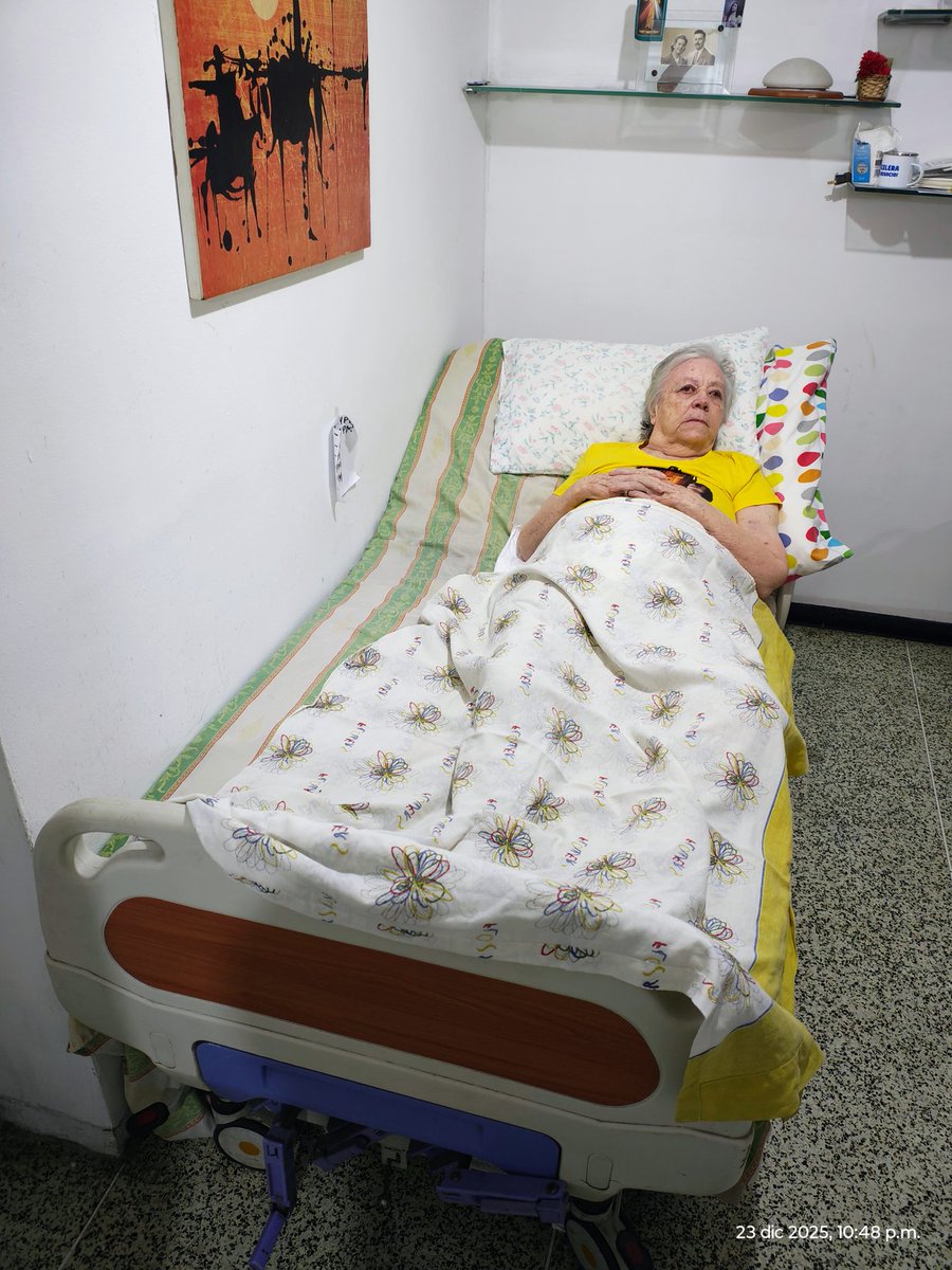 Buenas noches. Hasta ahora, esto es lo que ha caído en la cuenta de la Sra María. Se necesita ayuda para sus pañales, centros de cama y si hay que hacerle algún estudio médico, porque hay que llevarla al hospital. Por favor, cualquier apoyo sirve de mucho.
#Ayuda
#CasoSocial