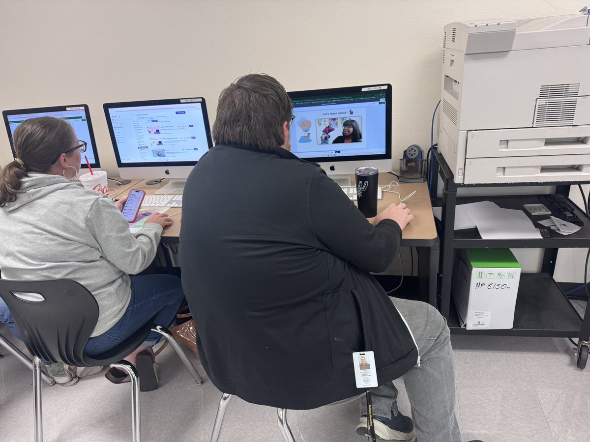 ๐ด๐๐๐๐๐ ๐ซ๐๐๐ tweet media