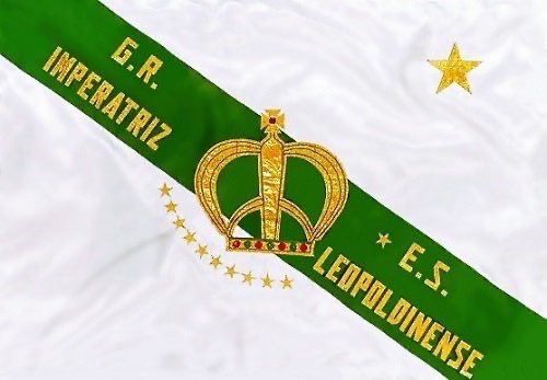 waankennedy's tweet photo. Notas para a Imperatriz Leopoldinense:

Comissão de Frente: 10
1° Casal: 10
Samba Enredo: 9.9
Harmonia: 10
Enredo: 10
Fantasias: 9.9
Alegorias e Adereços: 9.9
Evolução: 9.9
Bateria: 10 https://t.co/D3U9Op8Q4n