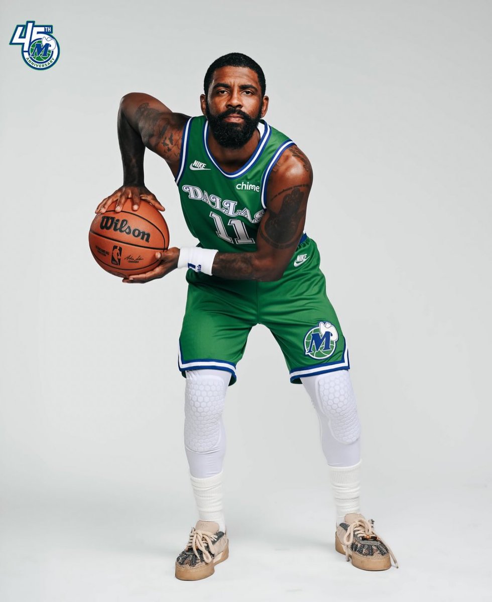 Mavs Lead tweet media