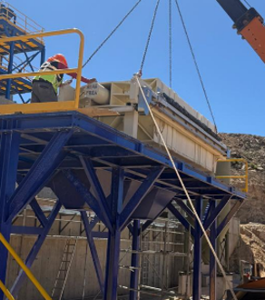 aurynmining's tweet photo. Feb 14, 2026 - Installation of a filter press onto the support platform. https://t.co/lls03d0srt