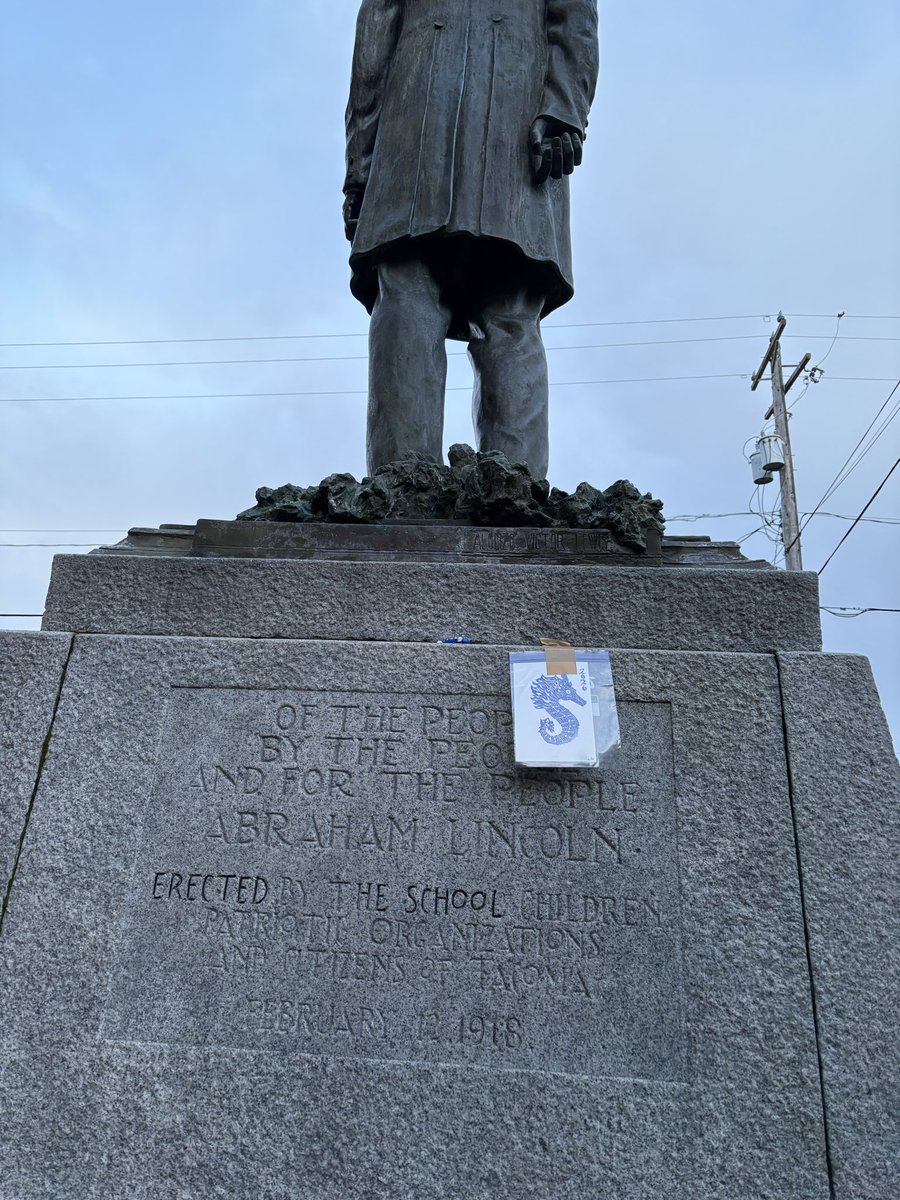 VonMonkeys Tacoma tweet media