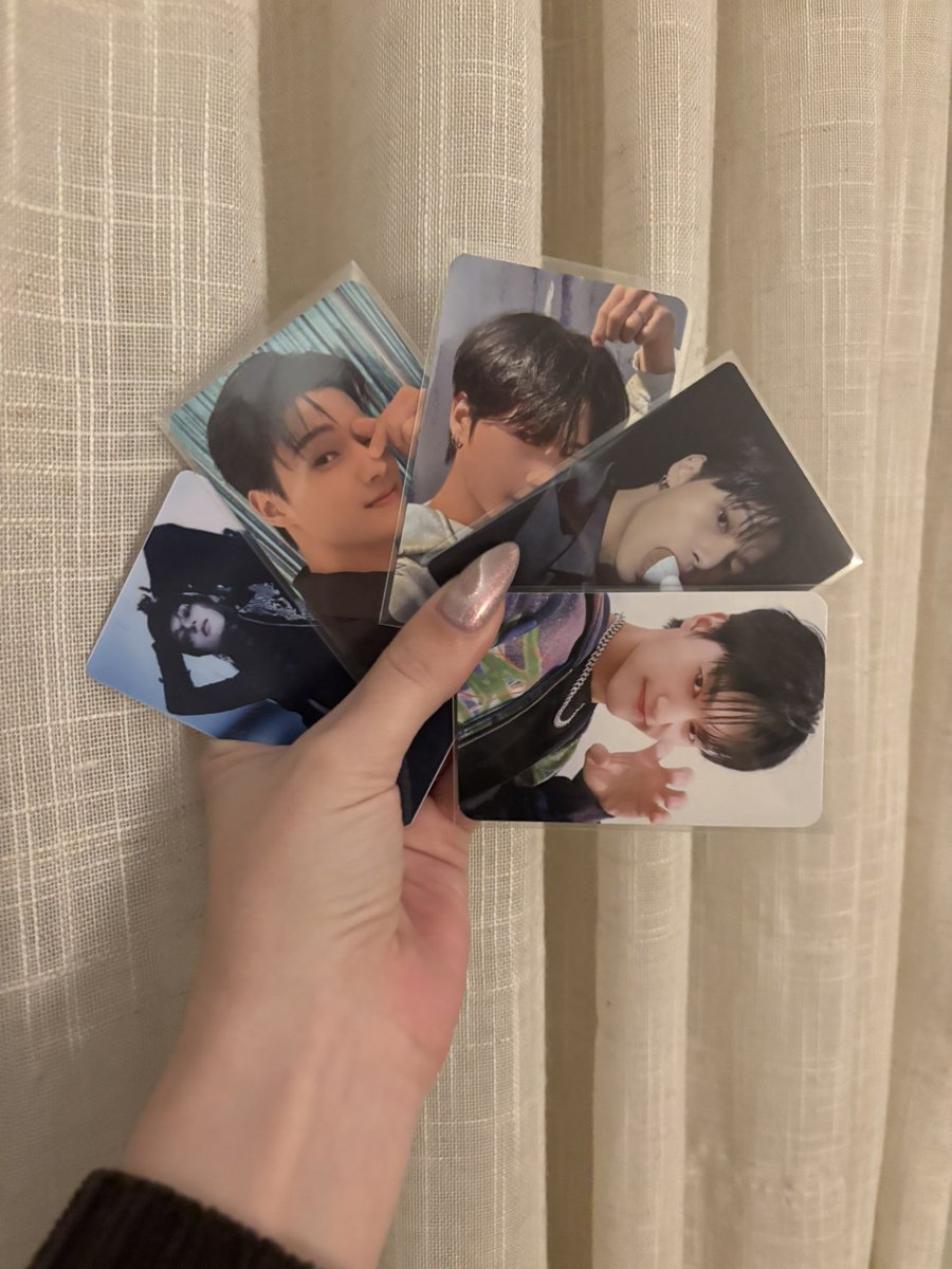 Boypaper thanks to <a href="/roisdae/">rach</a>