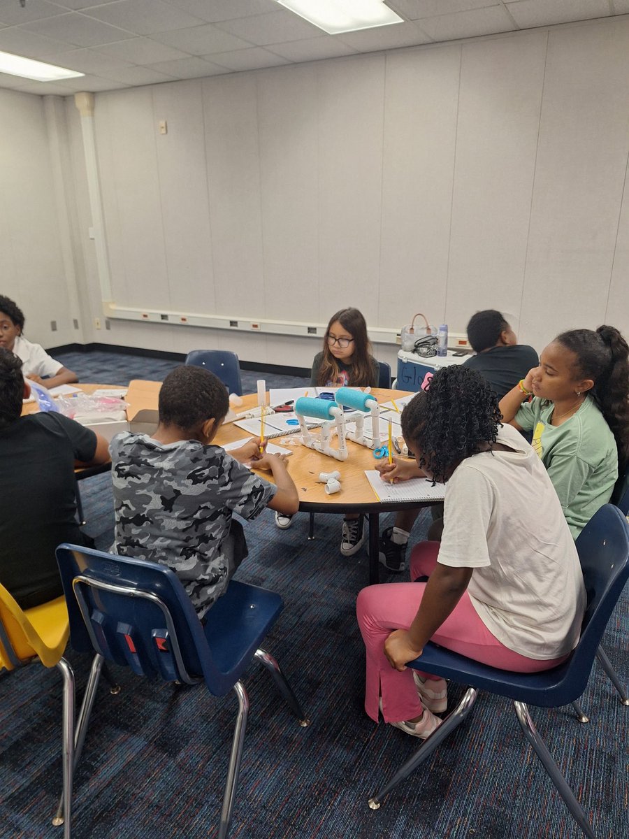 GE_Eagles's tweet photo. Our crew of future engineers clocked in on their day off, putting on their hard hats and getting to work building and fine-tuning their robotics projects for the big competition! 🚧🤖 @FBISDSTEM @FortBendISD https://t.co/UdfSQBYS6q