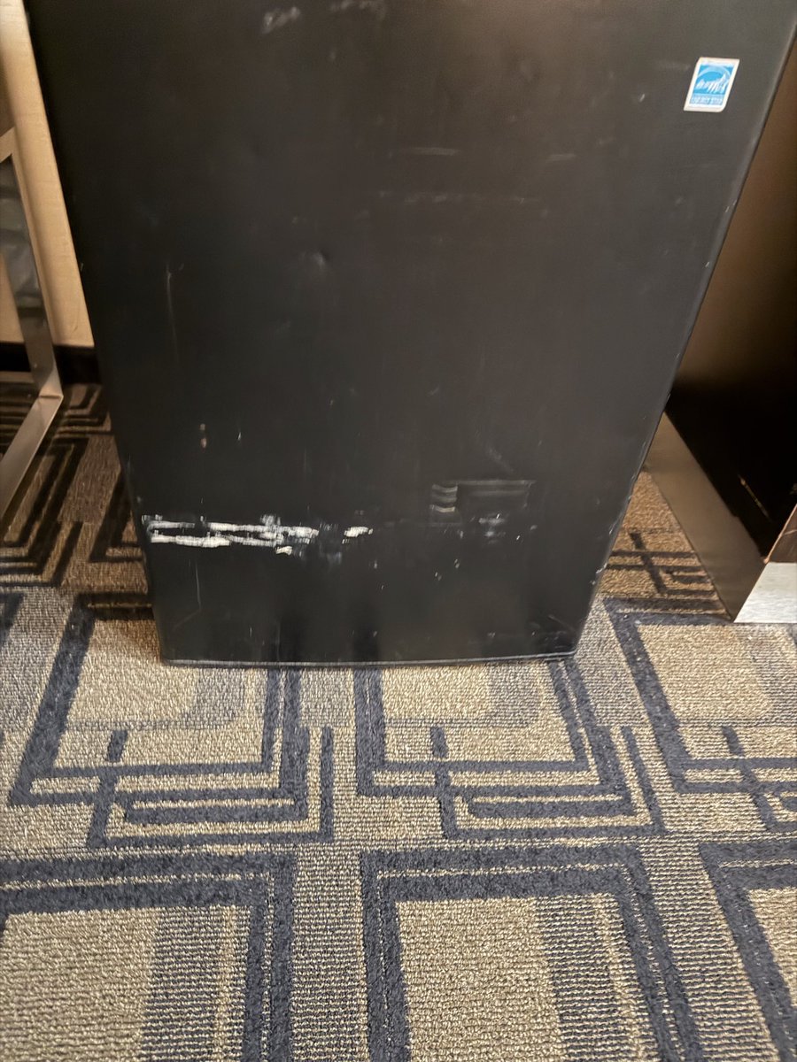 SCegielskiPR's tweet photo. Welcome to @MarriottBonvoy. Somehow my 2nd room is worse than my first. https://t.co/FTxUEOafYf