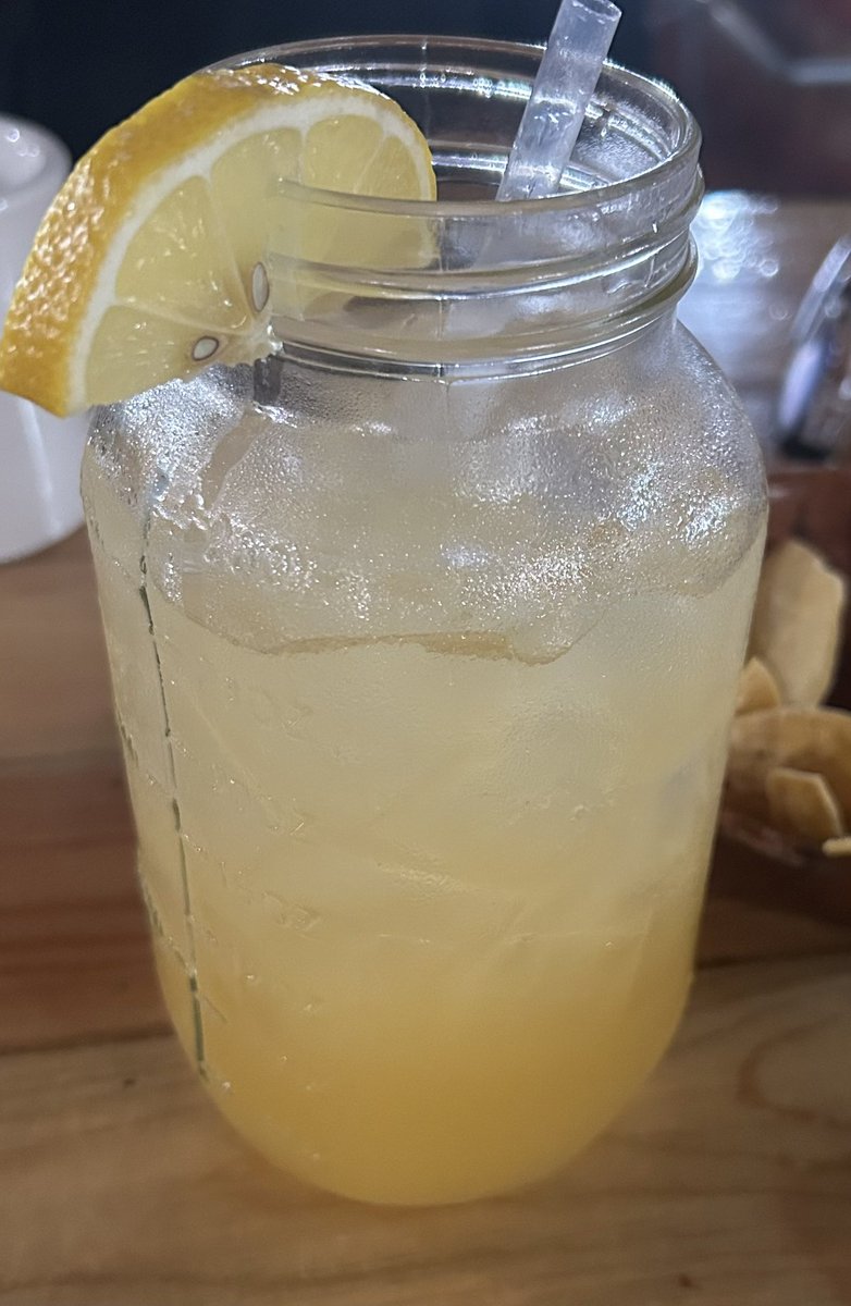 ɪʟɪᴀɴᴀ! (@ilianaofficial) on Twitter photo 