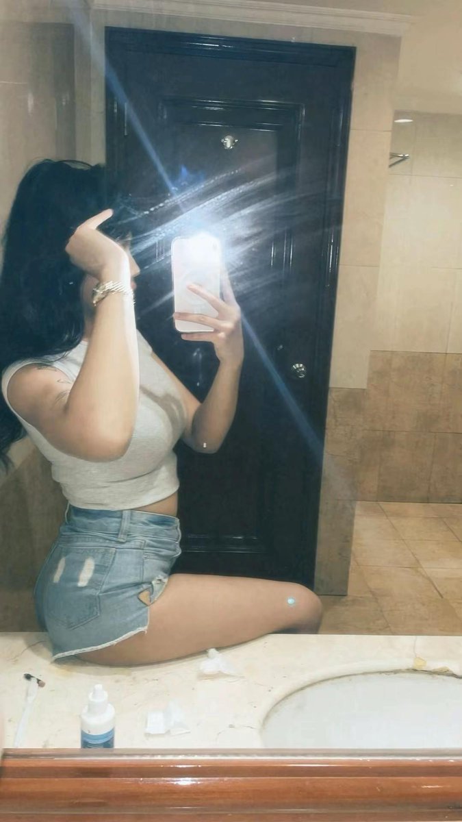 kombetclip's tweet photo. Mirror selfie
#cewekmontok #ceweksange #vcsgratis https://t.co/rbJ1LaCg1K