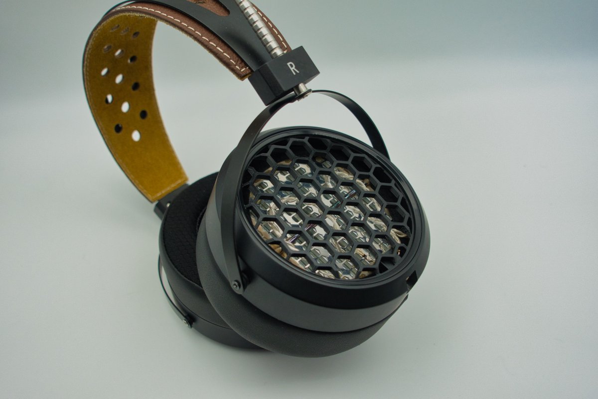 IEM WORLD - قناة عالم السماعات tweet media