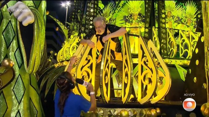 roberto todo feliz falando da rita é sempre especial