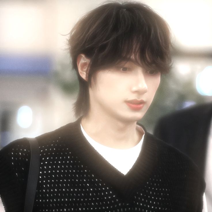 cheolpat_moon's tweet photo. Junhao • Garden of love 

Si el imperio Wen no le dará una corona, Jun la conseguirá a su manera.
Su objetivo es simple: Xu Minghao.
Su problema: quizá no sea solo estrategia. https://t.co/NhbNDP3ePU