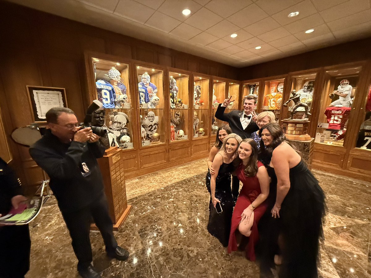 Davey O'Brien National Quarterback Award tweet media