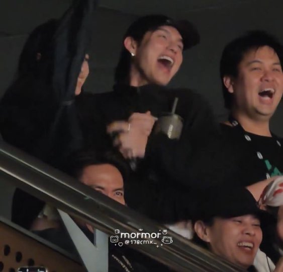 ฟคคนนึงไม่ขออะไรมาก แต่ได้เห็นศลปตัวเองมีความสุข แค่นั้นจริงๆ