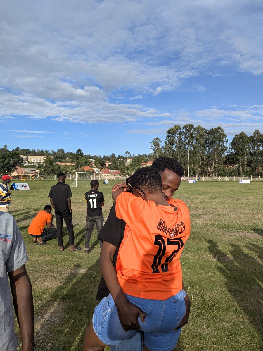 We agreed, be mutuals and engage.. it's called intertwining🥰 !!