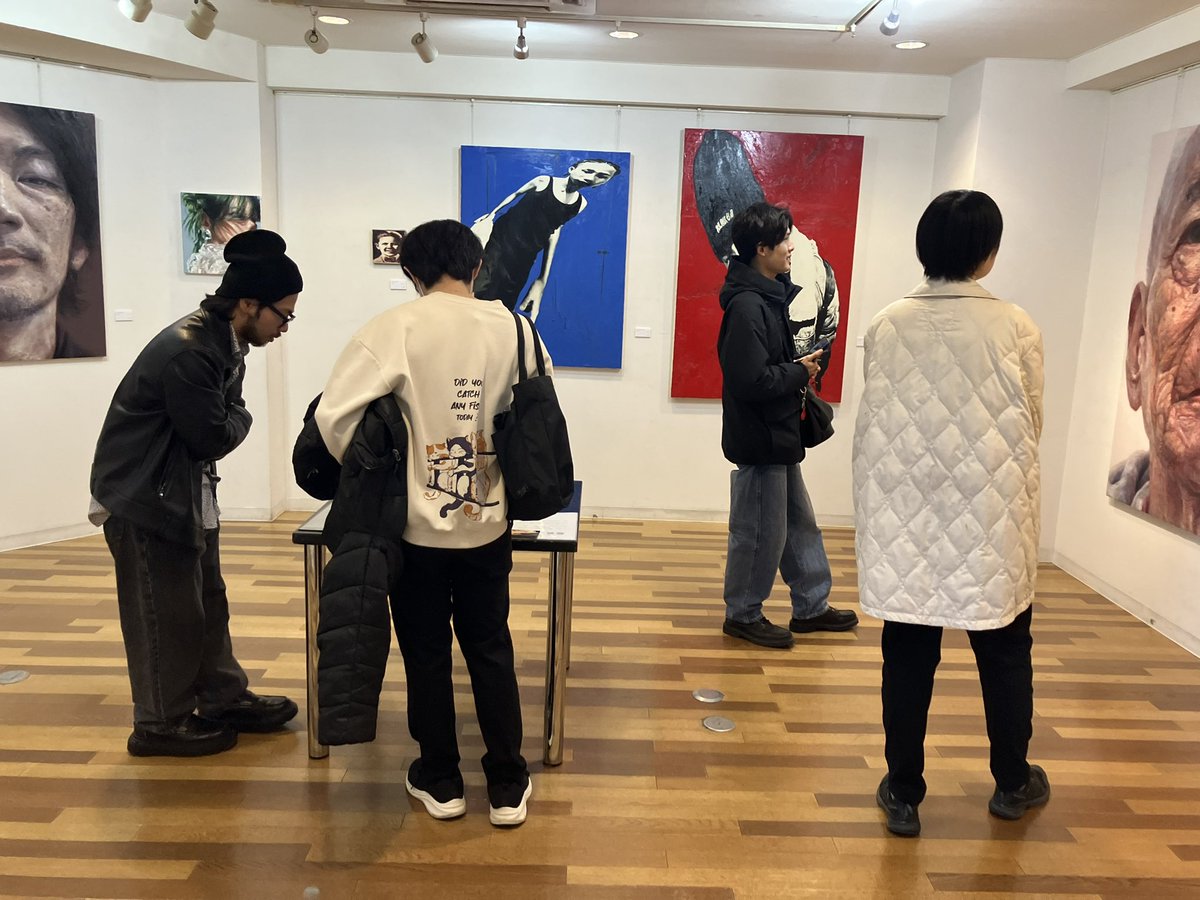 UPSTAIRS_G's tweet image. 【本日最終日】18:30まで開催となります。ぜひご来場ください。

作品展「 Portrait 」

主催：田辺朔葉 ・ 布留川颯
@tanabemotoha 
@Hayate_Furukawa 

#代官山
#gallery
#二人展
#油絵
#油画